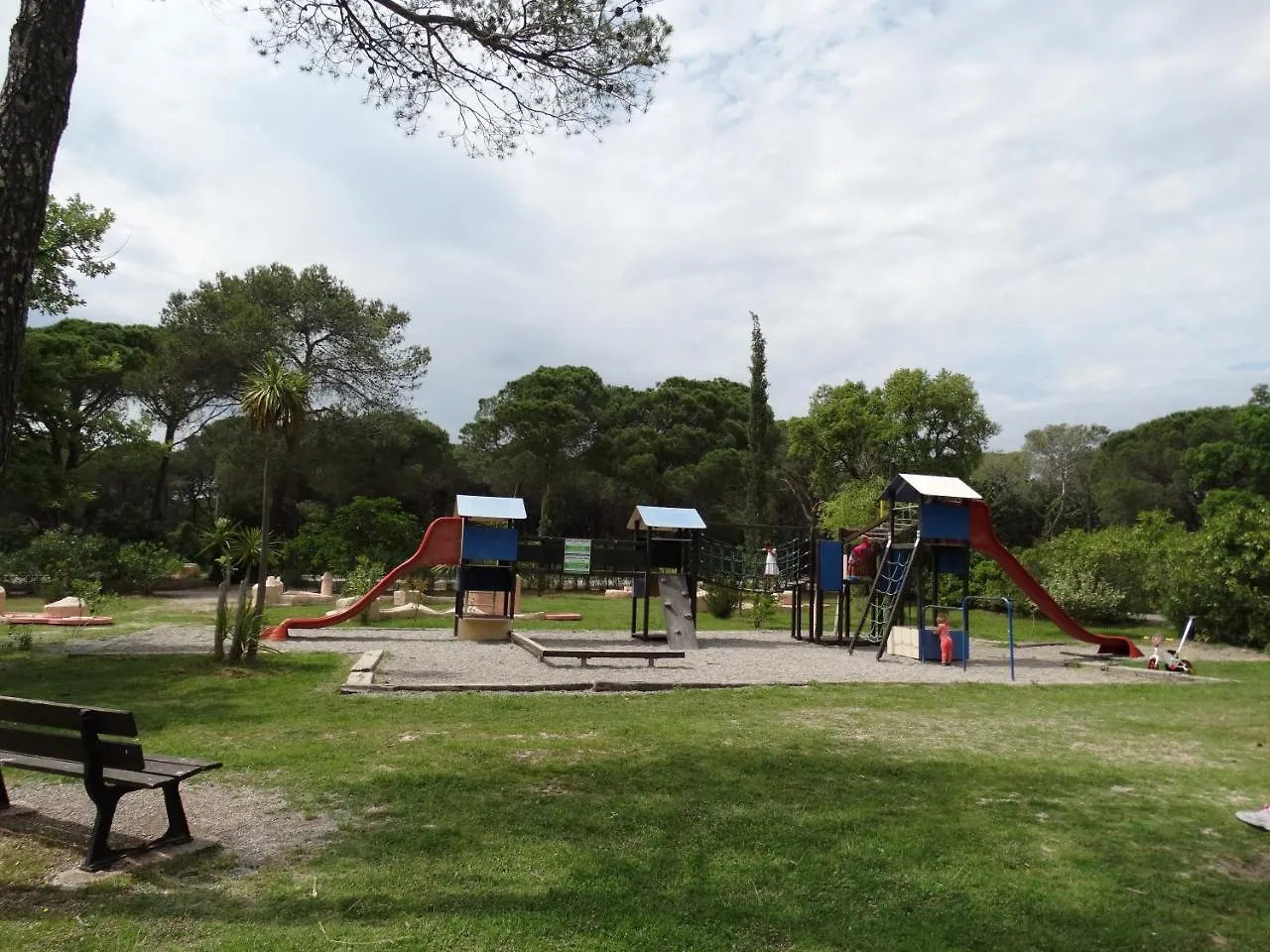 Camping Sunissim Parc Saint James Oasis Village 5* By Locatour Puget-sur Argens 0*,