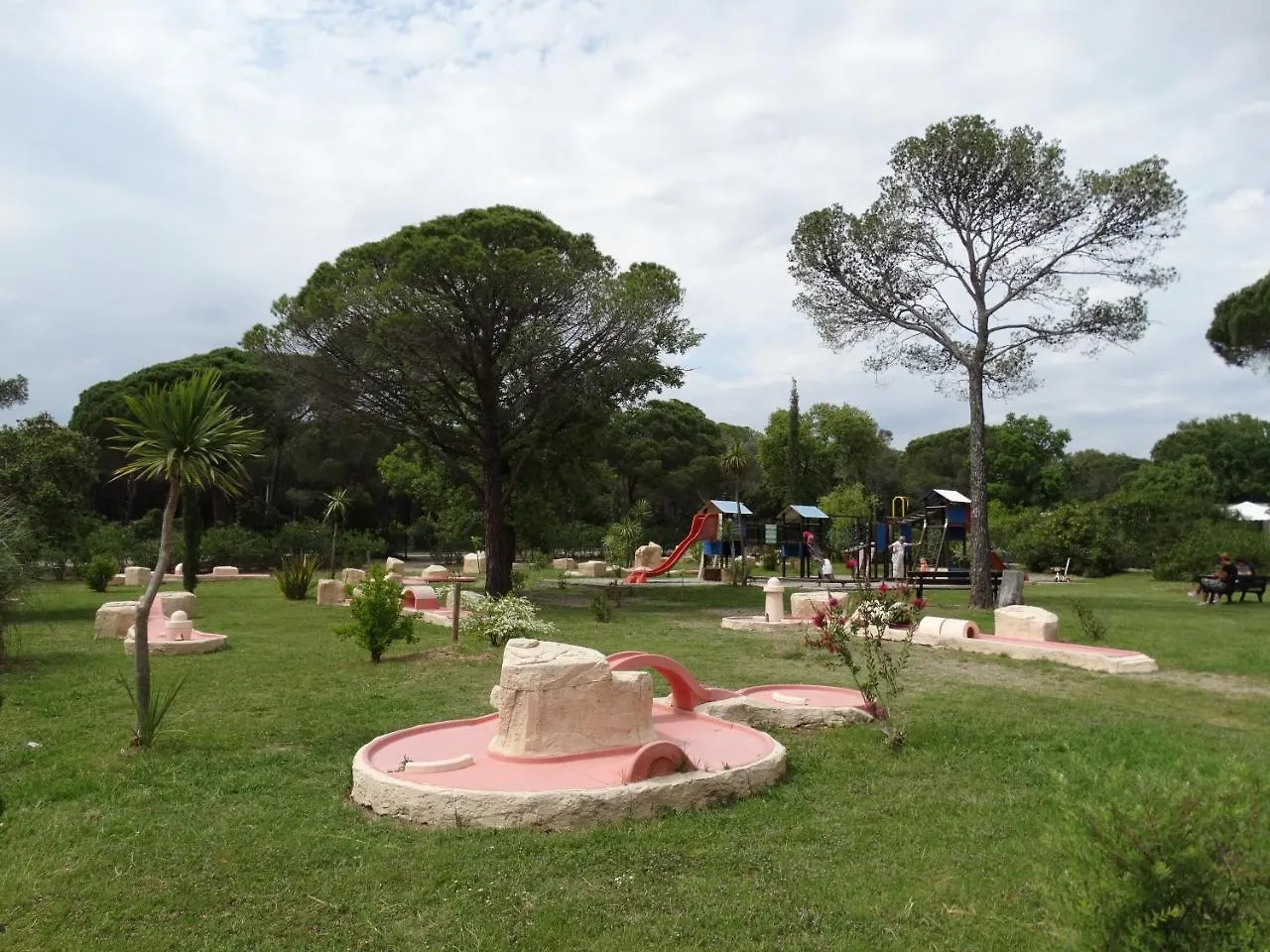 Campsite Camping Sunissim Parc Saint James Oasis Village 5* By Locatour Puget-sur Argens
