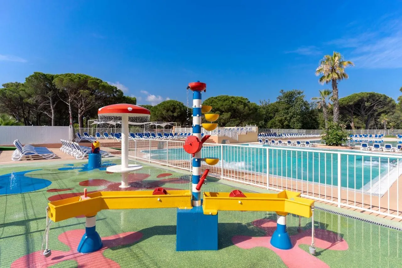 Camping Sunissim Parc Saint James Oasis Village 5* By Locatour Puget-sur Argens Campsite