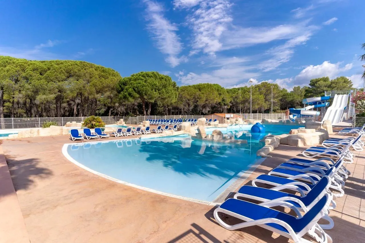 Campsite Camping Sunissim Parc Saint James Oasis Village 5* By Locatour Puget-sur Argens France