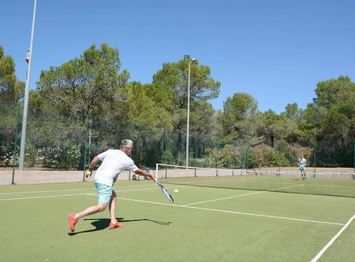 Camping Sunissim Parc Saint James Oasis Village 5* By Locatour Puget-sur Argens France